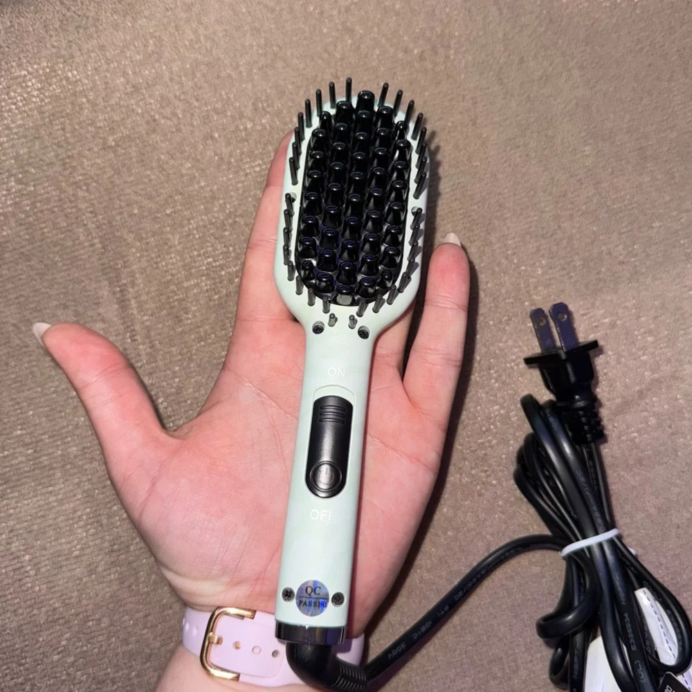 Eva NYC Mint green leopard mini heated Hair Brush